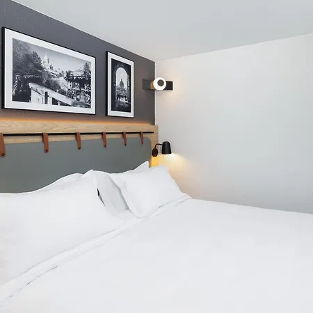 Campanile Paris Ouest - Port Hotel 3*