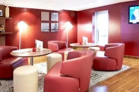 Campanile Paris Ouest - Port Hotel 3*